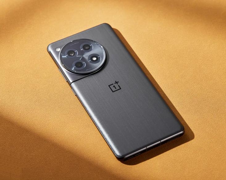 По слухам, телефон OnePlus Ace3 Pro будет иметь металлическую раму + 3D