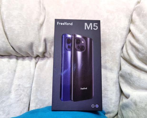 Узнаваемый дизайн и много памяти. Обзор смартфона FreeYond M5