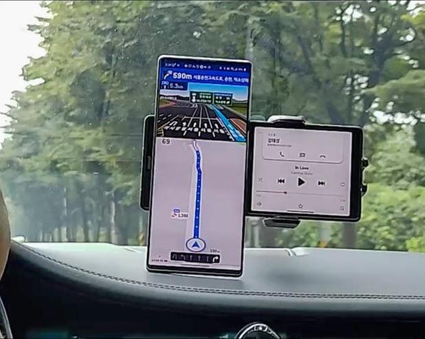 Samsung подала патент на складной смартфон в виде модели LG Wing