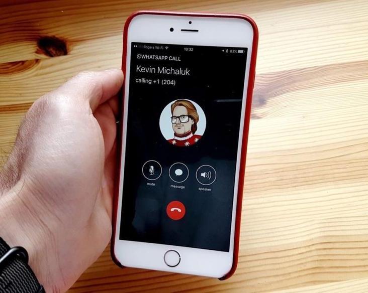 В iOS 17 переместили кнопку завершения вызова
