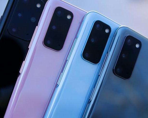 По слухам, Samsung может прекратить выпускать модели Plus