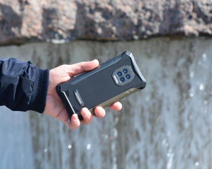 Защищенный крепыш Doogee S86: позывной «Energy Warrior»