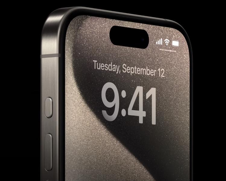 Apple представила iPhone 15 Pro в титановом корпусе с 3