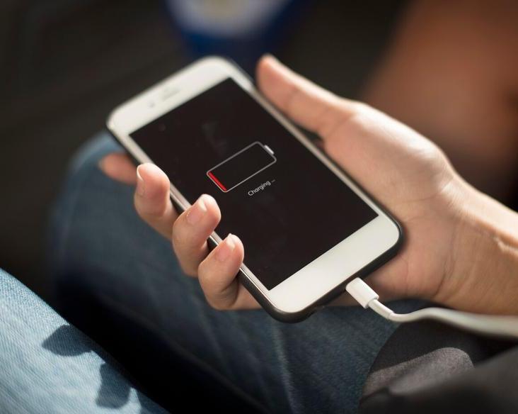 Смартфоны Apple скоро начнут показывать время до окончания зарядки